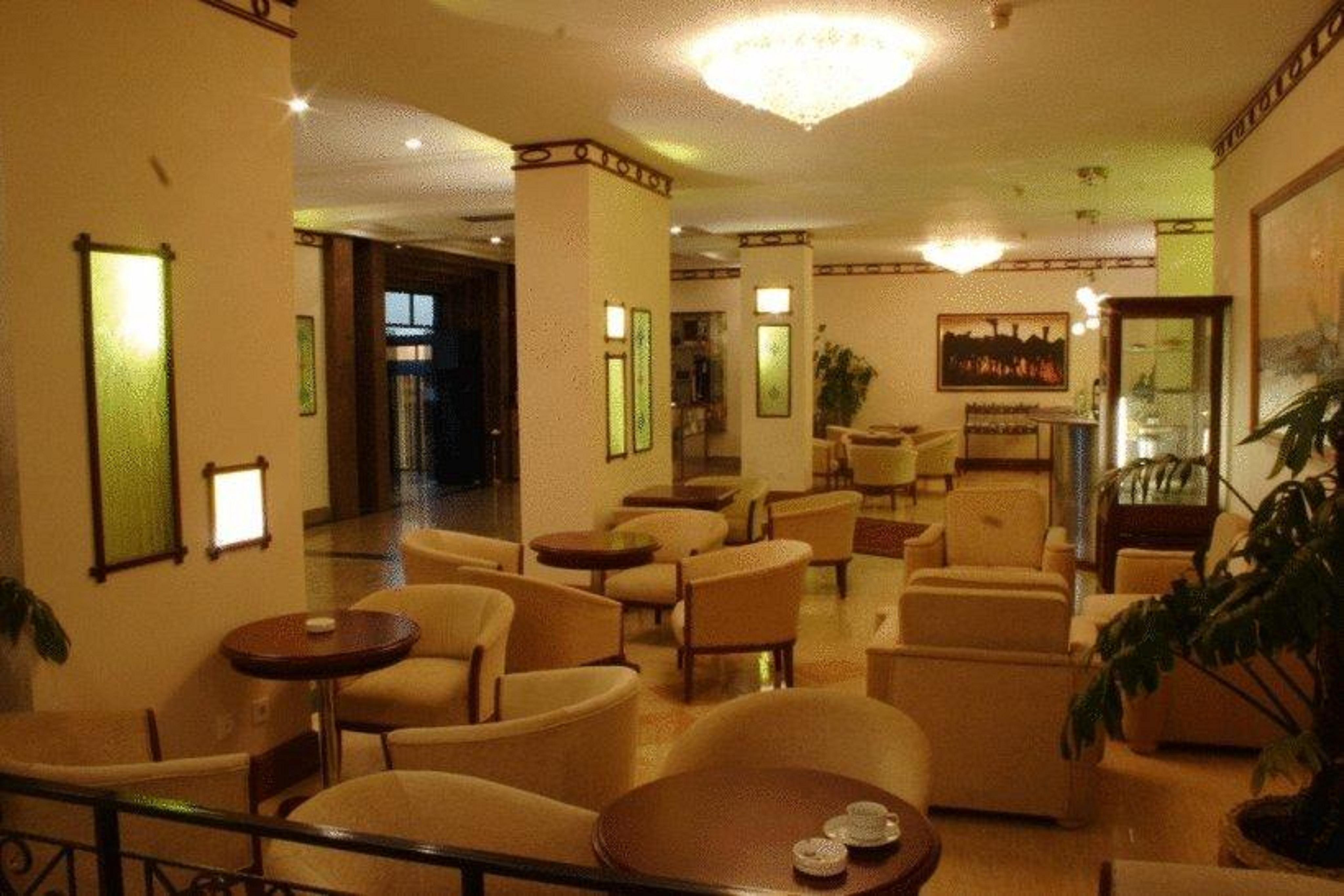 Grand Hotel Europe Baku Bagian luar foto