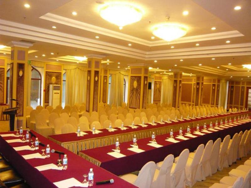 Grand Hotel Europe Baku Bagian luar foto